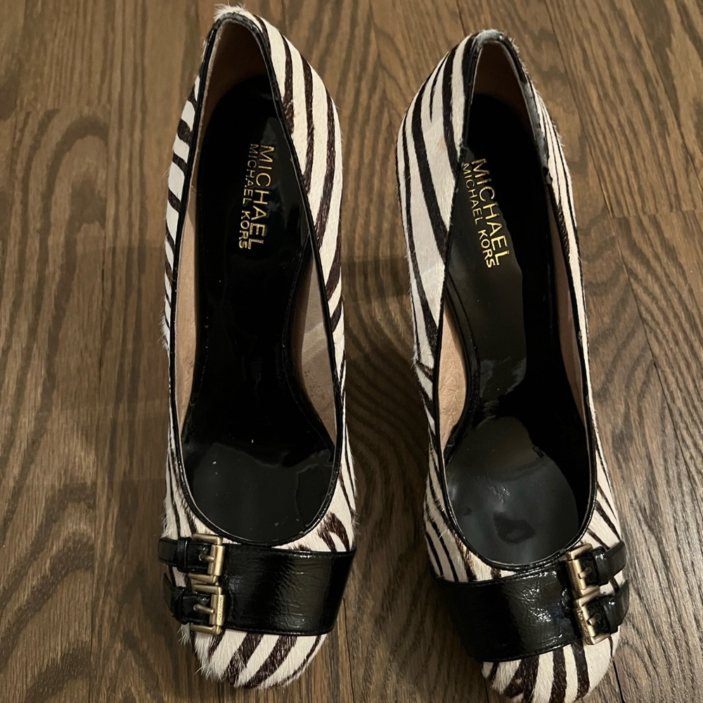 Michael Kors Zebra Print Calf Hair Flat Women’s Shoes 4” heels size 9